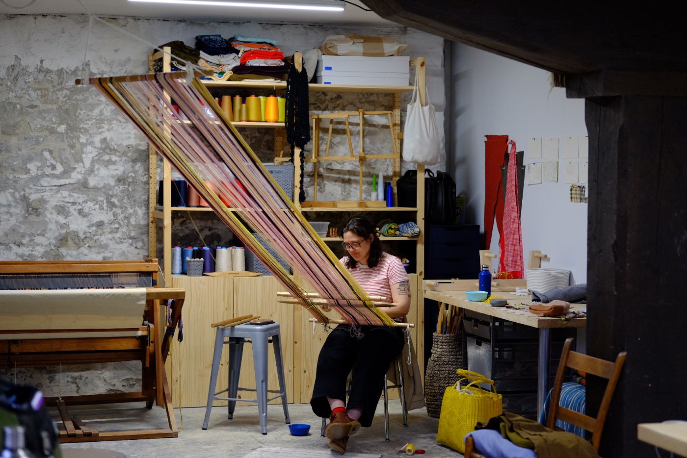Hellen Ascoli Back strap loom working 2