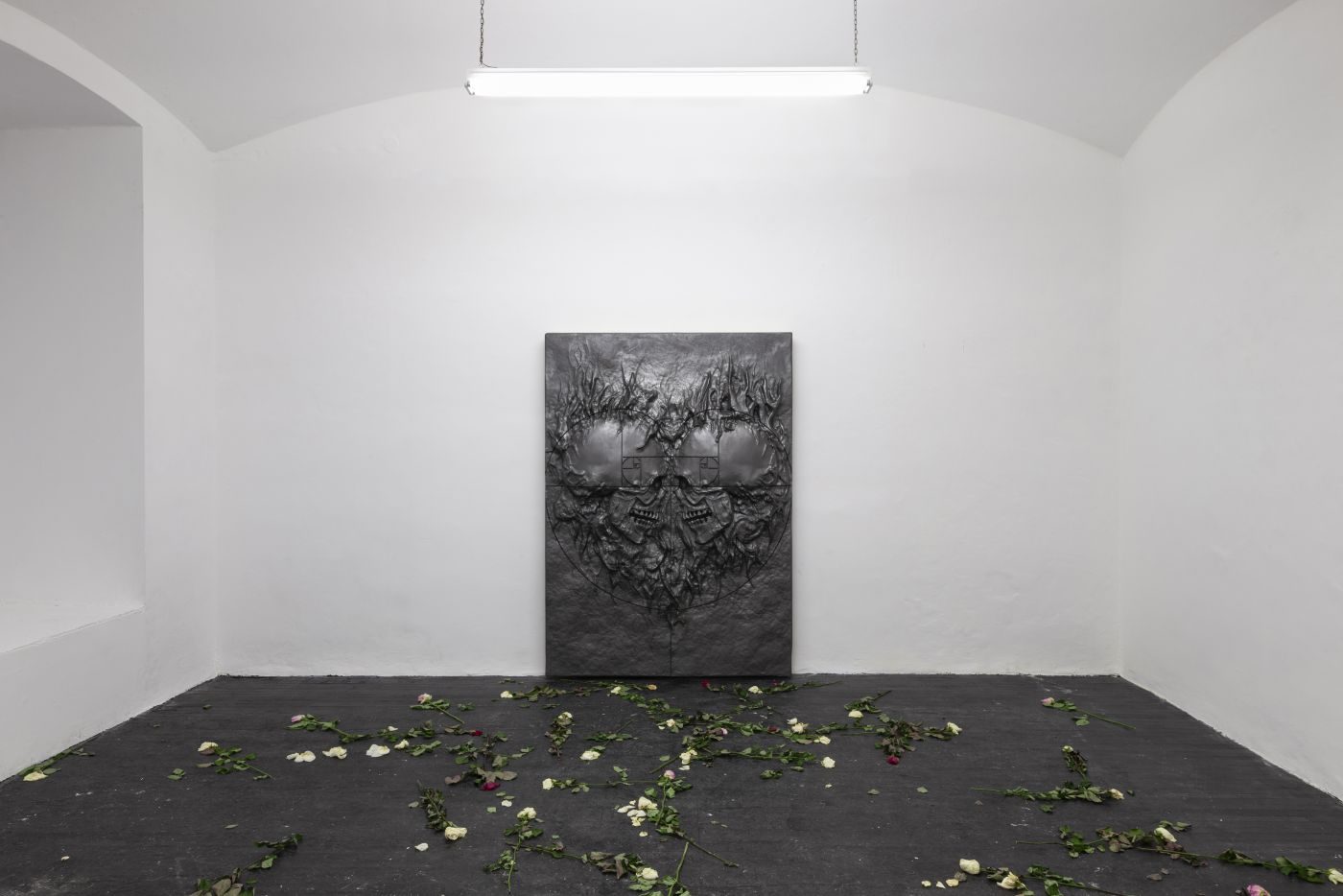 Julian-Jakob Kneer, MARTYR (feast upon me / Alle Uhren bleiben stehen), 2019, varnish on polyurethane foam, 185 x 133 x 23 cm